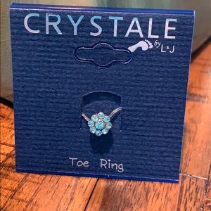 3/$10 NWT crystal blue toe ring